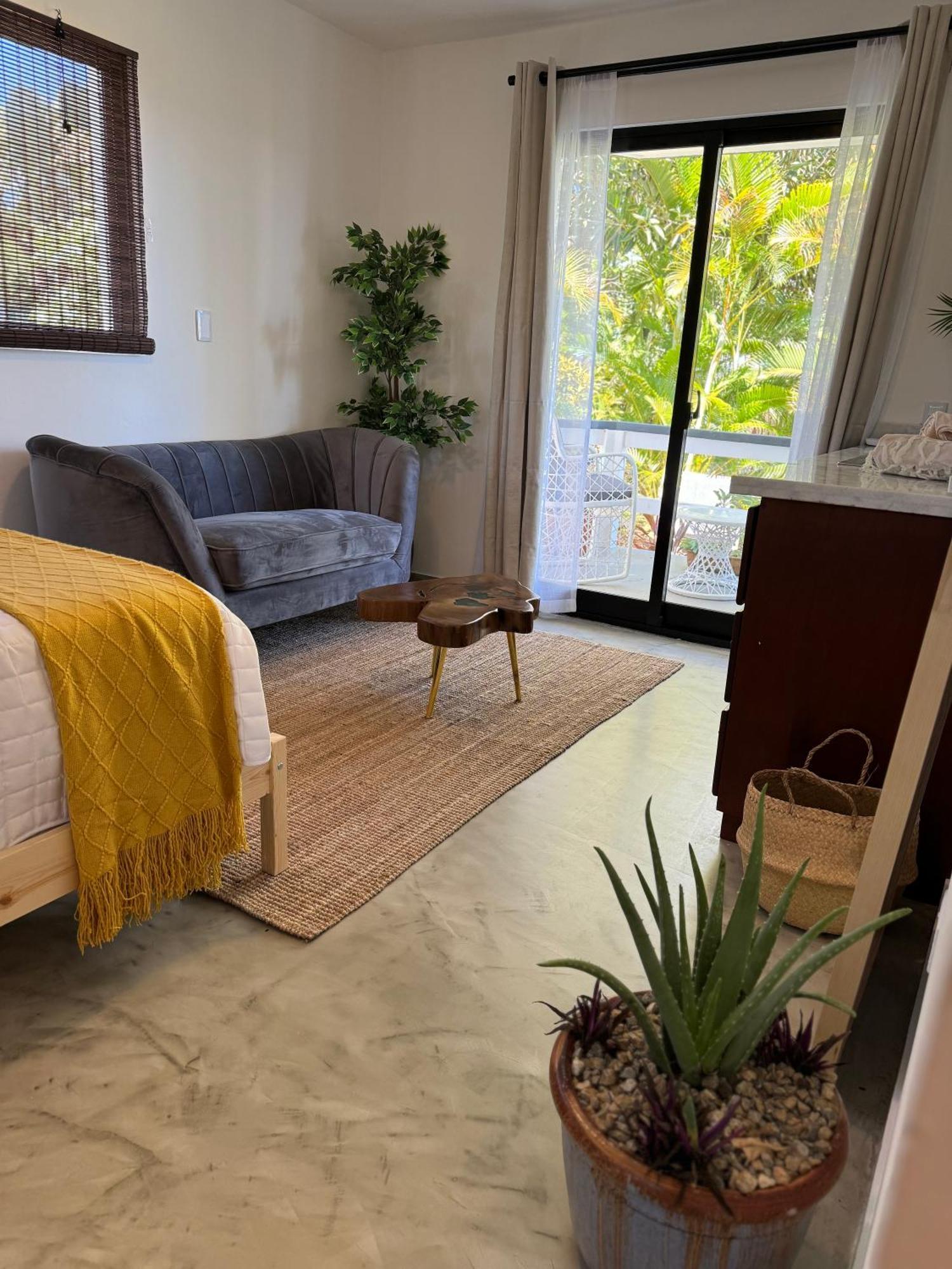 Catalina, Cabrera Oceanview Multi 2 Bd 2 Bath Condo Units With Balcony And Pool Zewnętrze zdjęcie